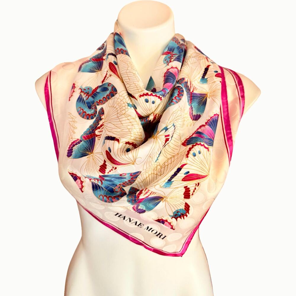 Hanae Mori Butterfly Silk Scarf 35x35 Signature Print 1970s Japan Hand Rolled - Picture 8 of 13